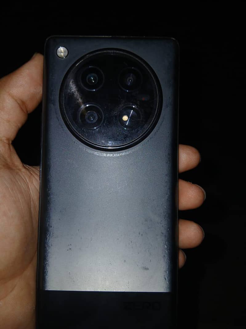 Infinix Zero 40 0