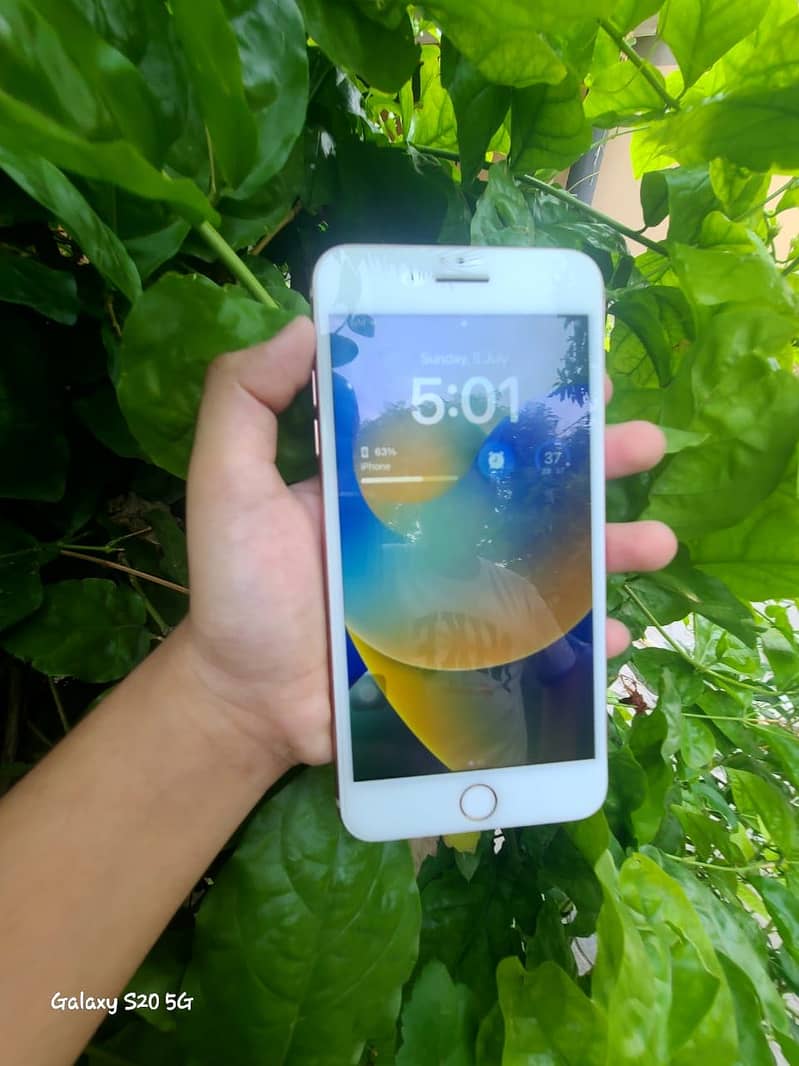 Apple iPhone 8 Plus 8