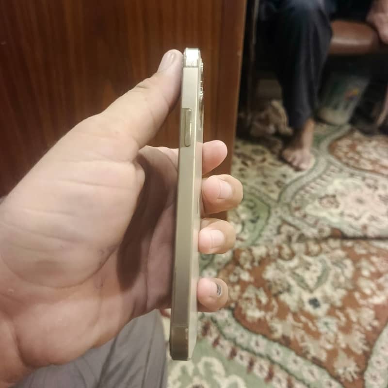 Apple iPhone 12 Pro 1