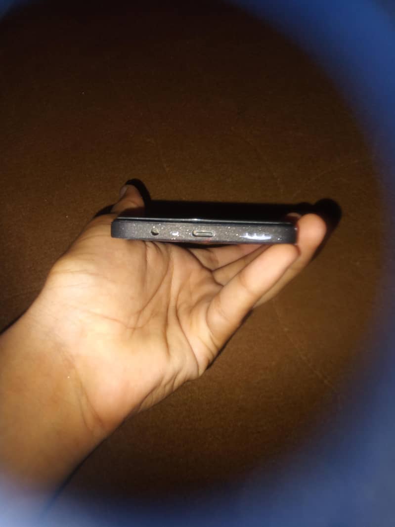 Realme Note 60 6