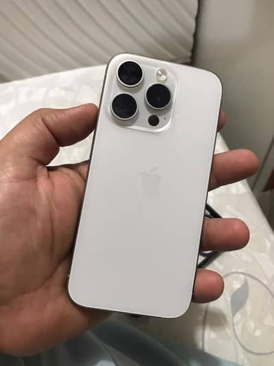 Apple iPhone 15 Pro 256gb white 80% health