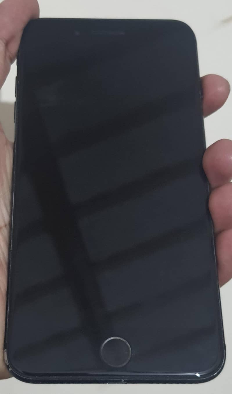 Apple iPhone 7 Plus 2