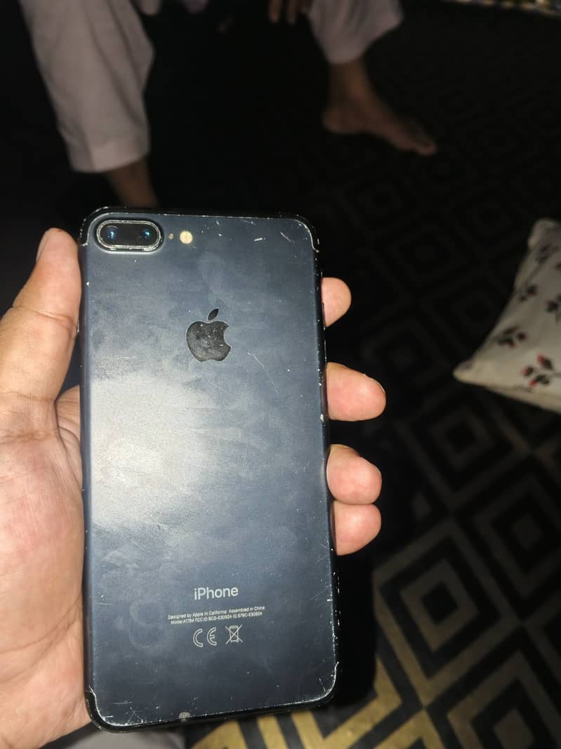 Apple iPhone 7 Plus 1