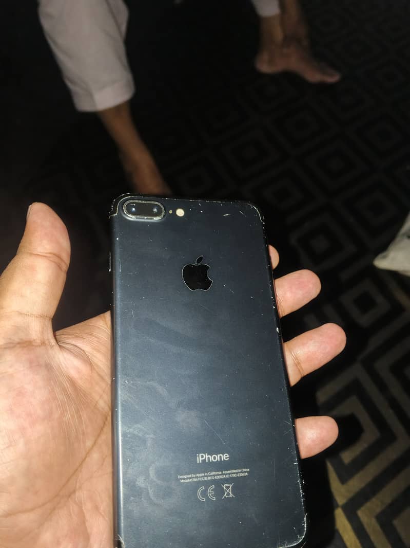 Apple iPhone 7 Plus 4