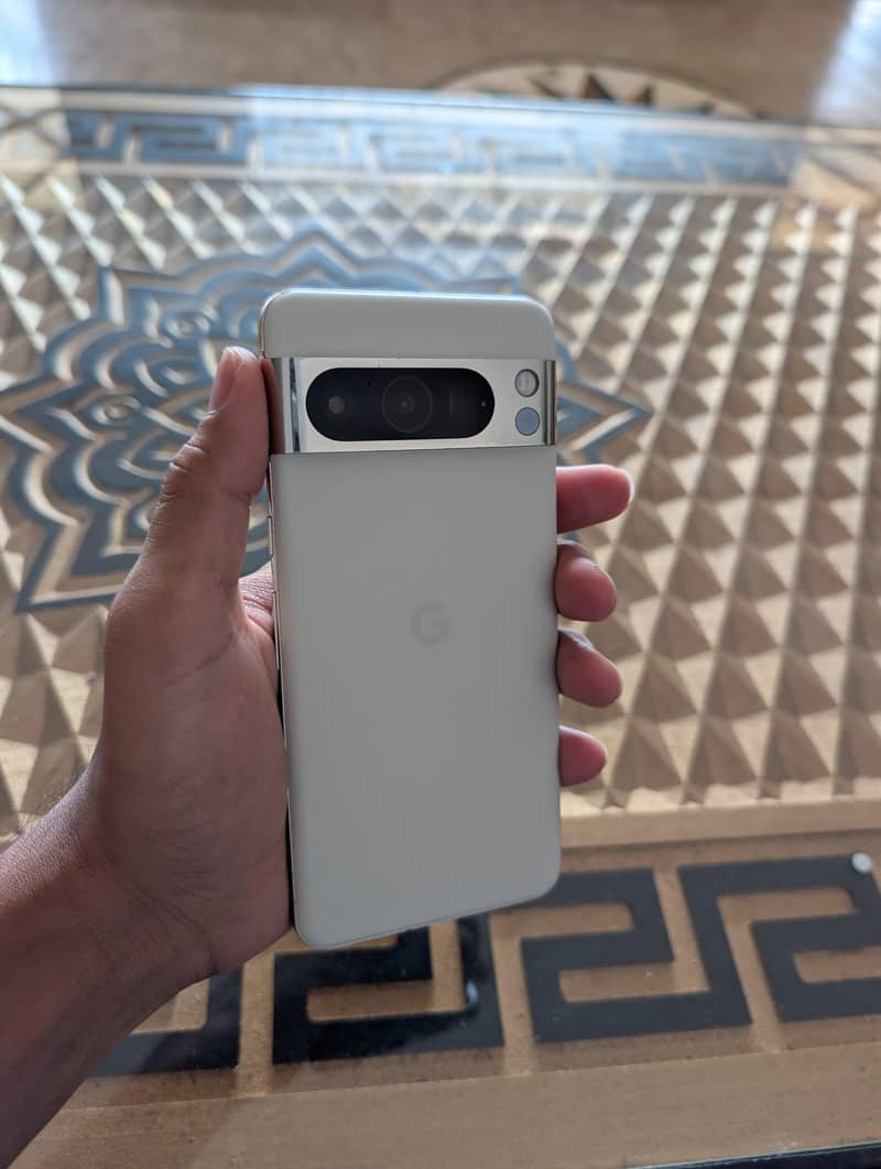 Google Pixel 8 Pro 2