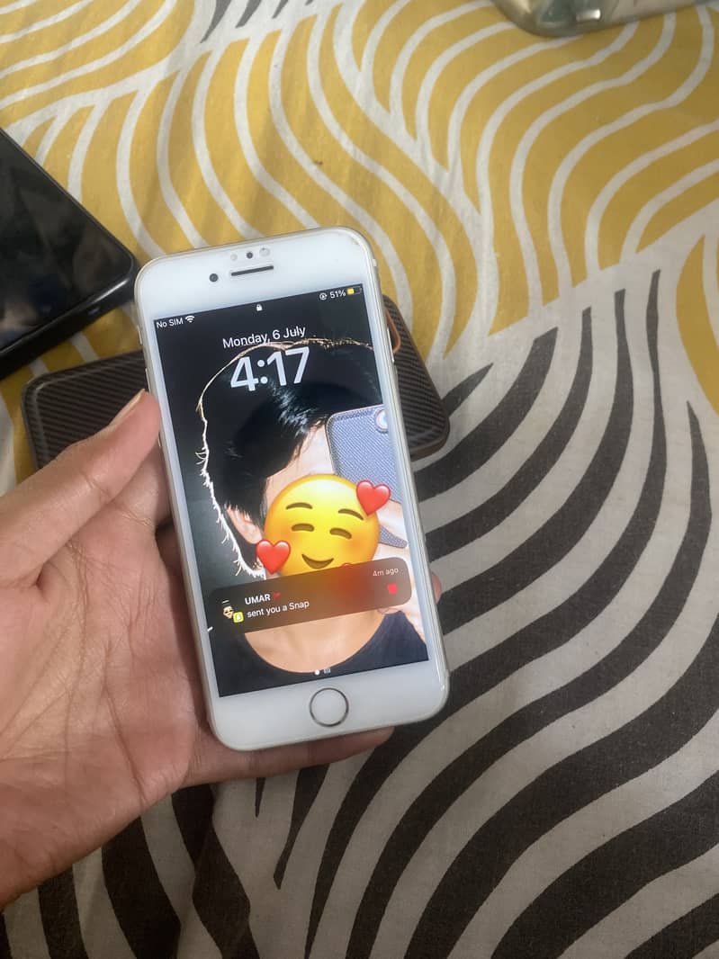iPhone 8 7