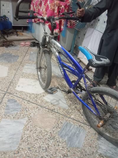 Perfect bike saf sutri condition  03141971723 rapta number