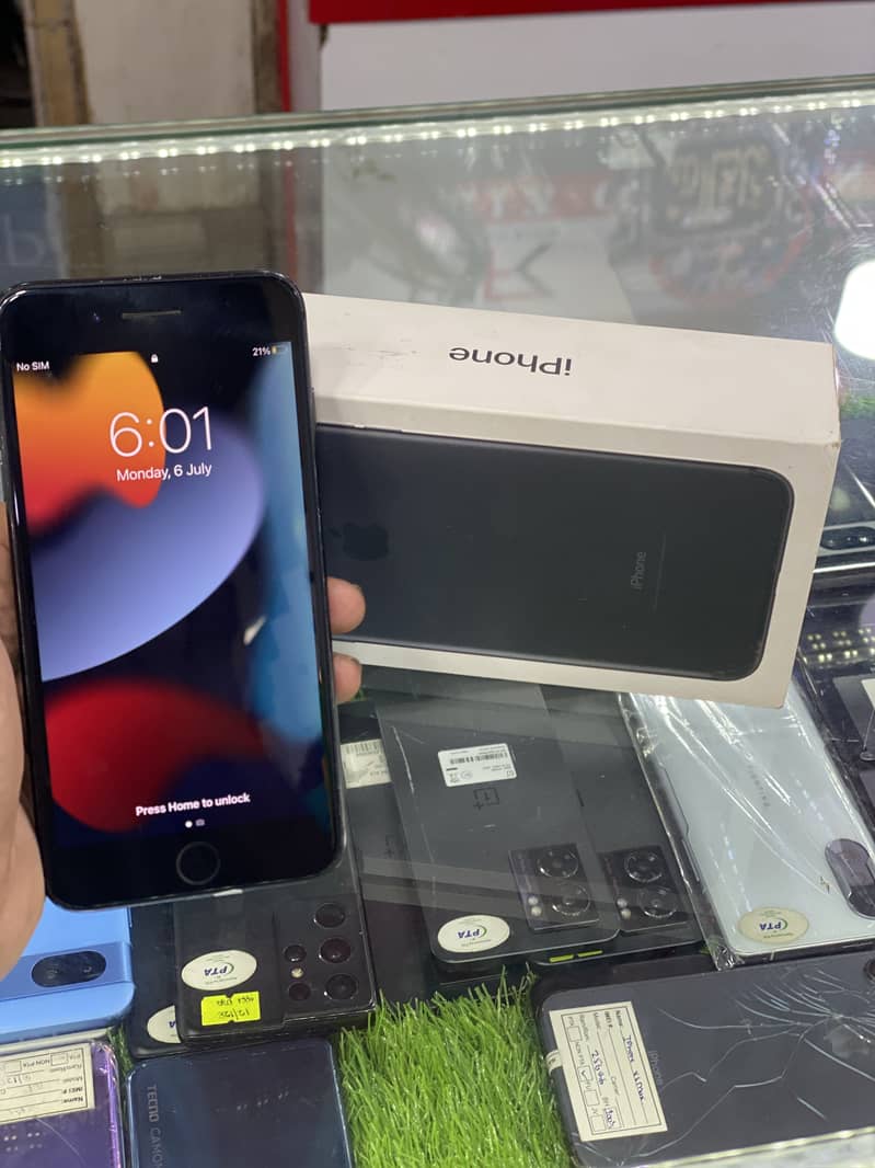 Apple iPhone 7 Plus 4