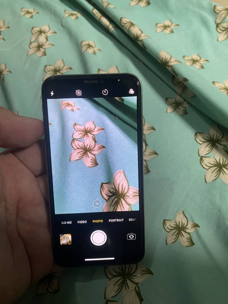 Apple iPhone X 3