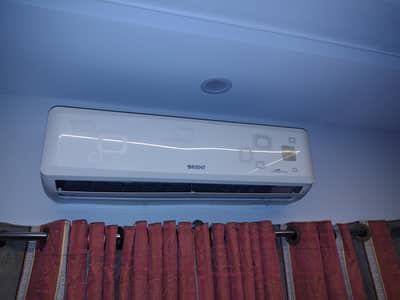 ORIENT 1.5Ton split-ac with slight fault