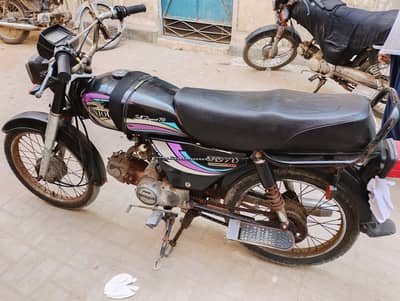Unique UD 70 bike A one Runing