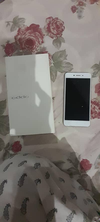 OPPO A37