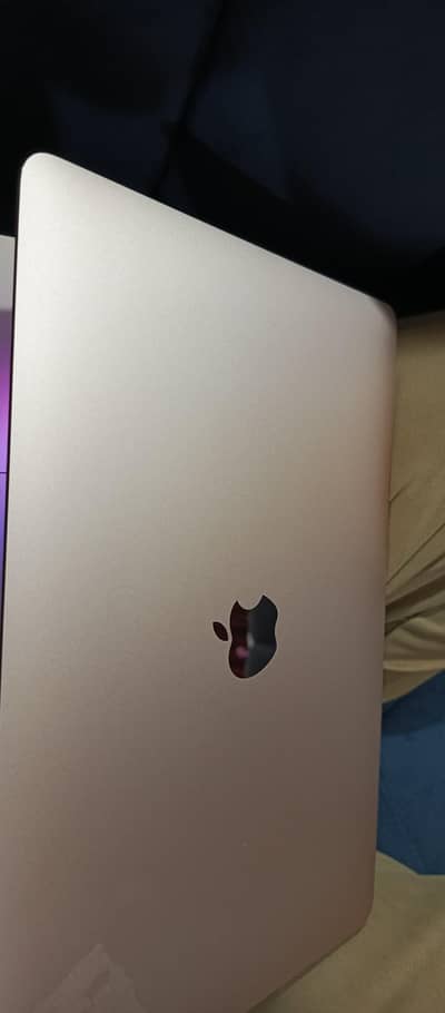 Apple MacBook air 2019 Gold Exchange option available