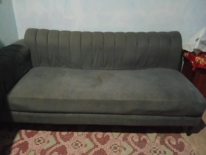 sofa used 0
