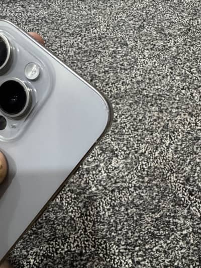 Apple iPhone 15 Pro