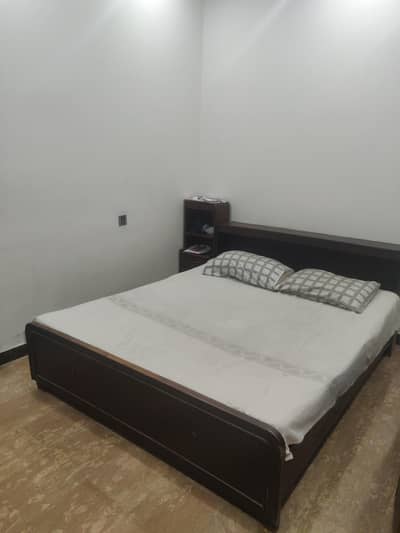 King bed with mattress