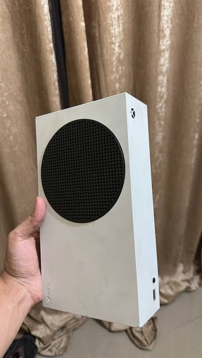 Xbox Series S 512GB with Controller (First Owner - Used by Me Alone)