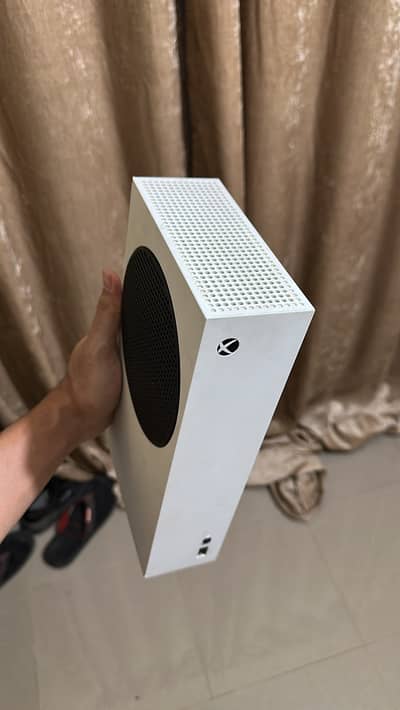 Xbox Series S 512GB with Controller (First Owner - Used by Me Alone)