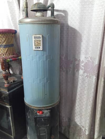 35 Gallon Diamond Gyser (Sui Gas) For Sale in Taxila