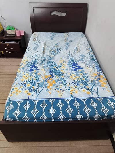 Two single bed with mattress