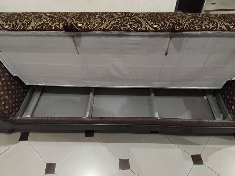 Sofa come bed 4