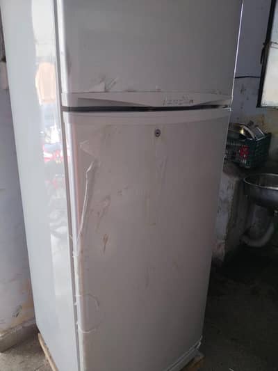 Singer Refrigerator Good condition