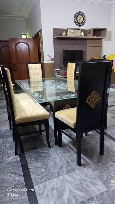 dinning table