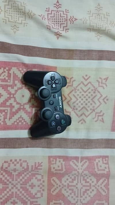 ps3 300 gb varient game store installed two controllers