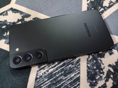 Samsung Mobile S22 (Snapdragon 8 Gen 1)