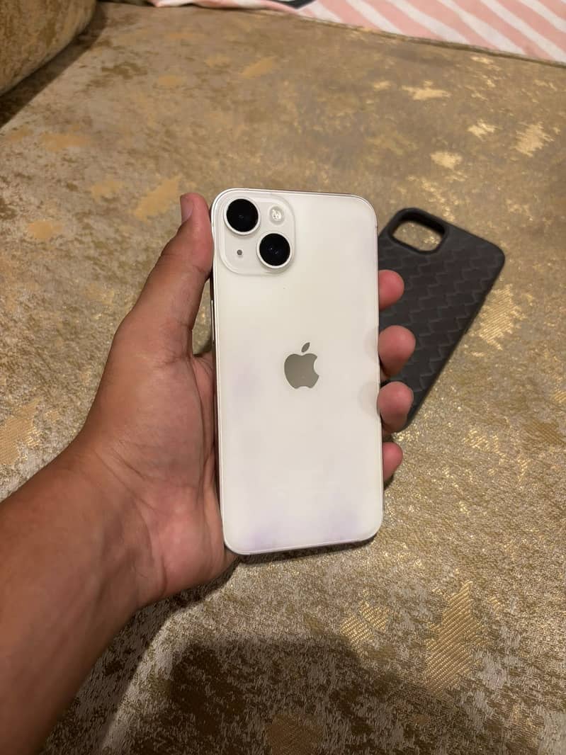 Apple iPhone 14 3
