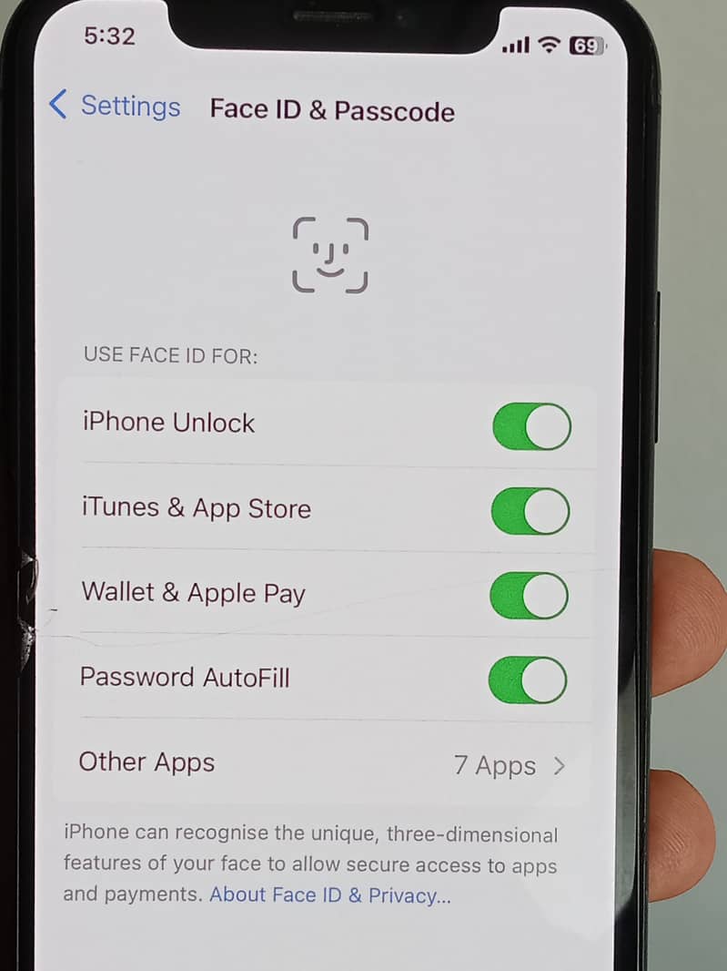 Apple iPhone X 3