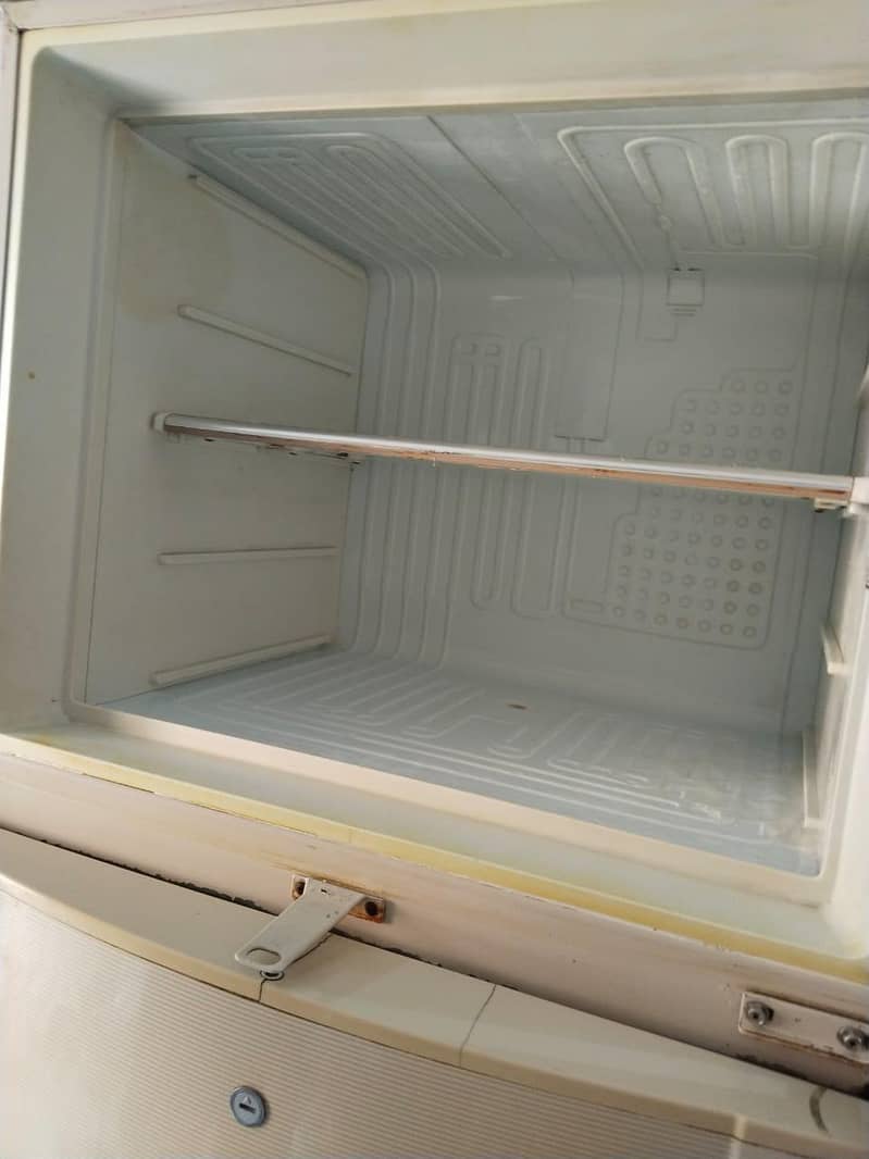 Dawlance fridge 3