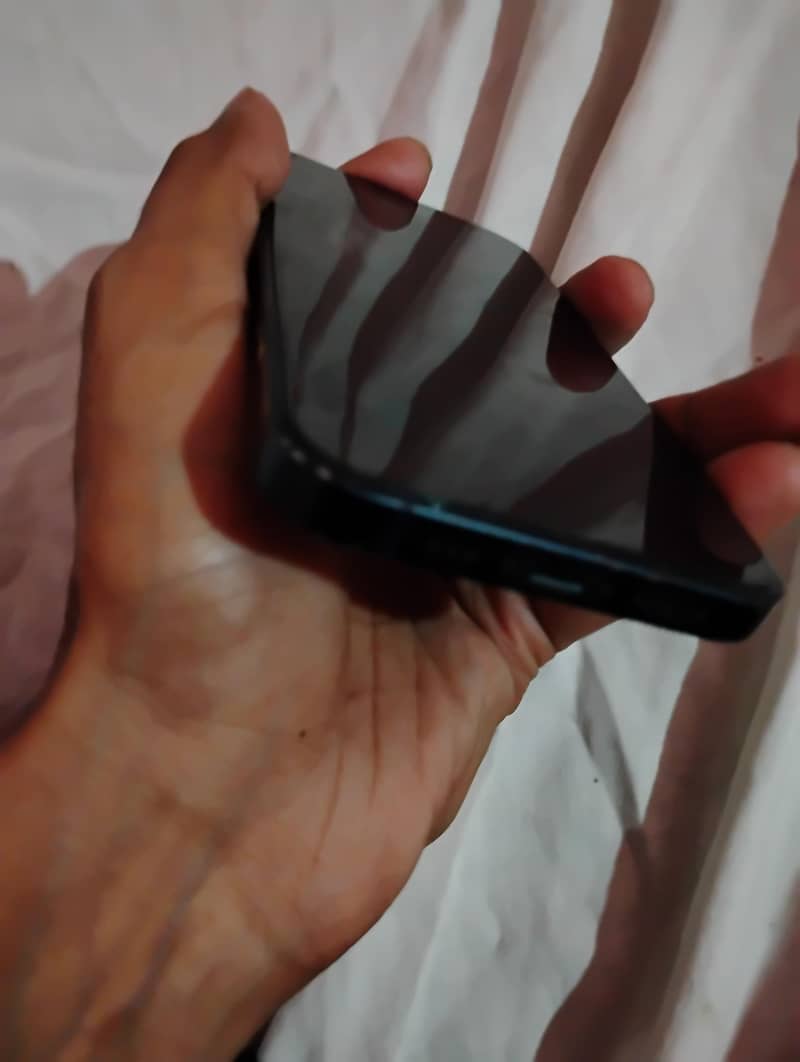 iphone 13 4