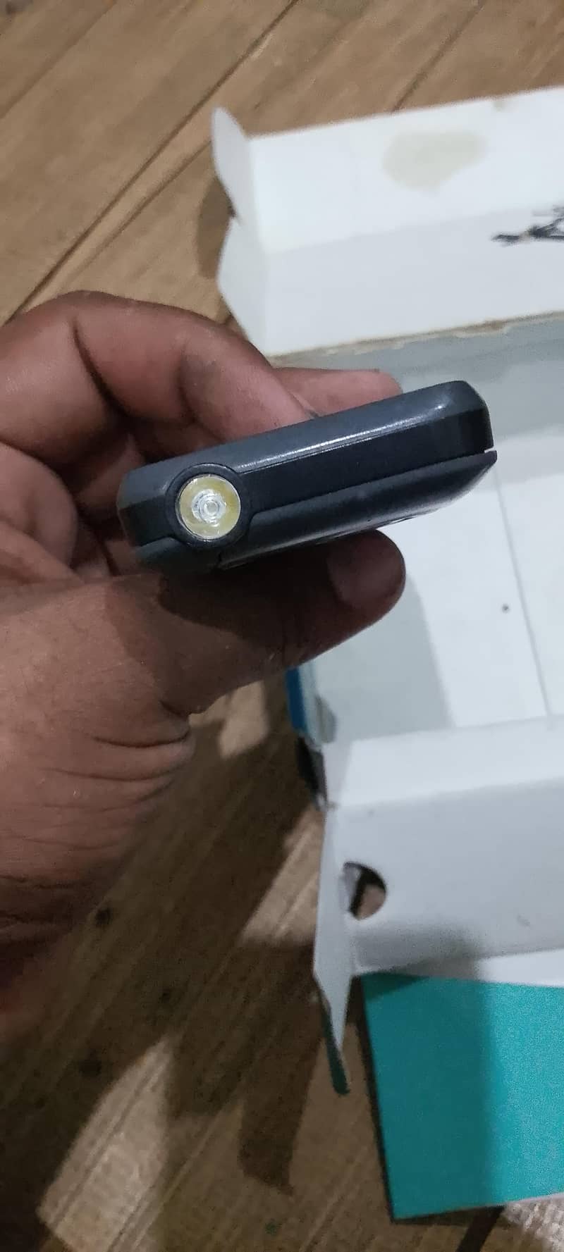 QMobile keyped 4