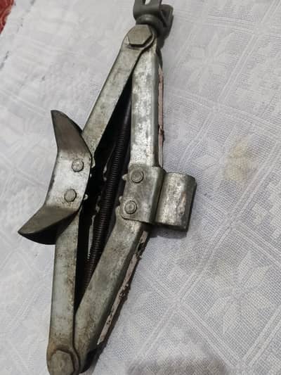 car jack
