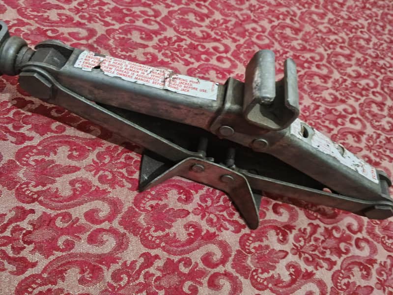 car jack 2