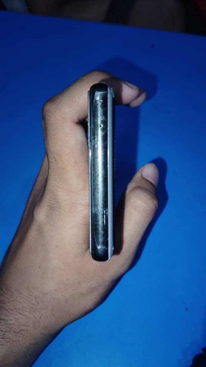 Google Pixel 6a 5
