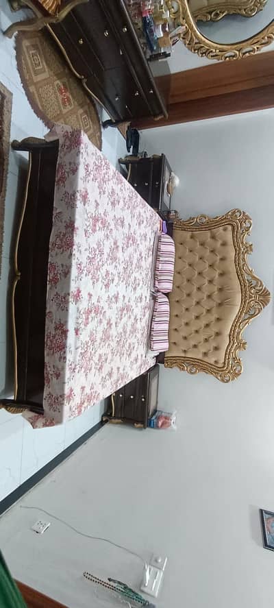 double bed without mattress in good condition