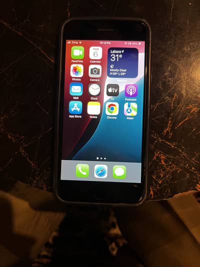 Apple iPhone SE 64 Gb 75 battery health