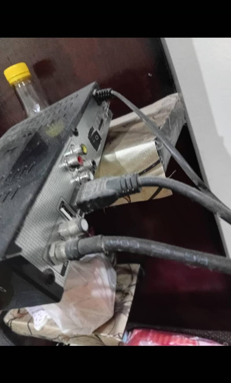 Dish and device 5