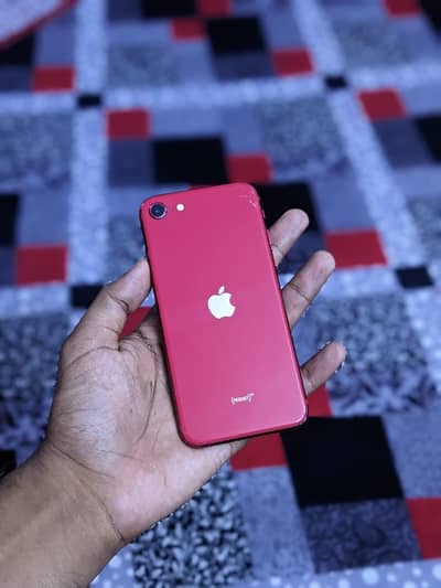 Apple iPhone SE