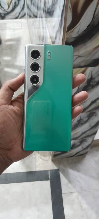 Tecno CAMON 40 Pro