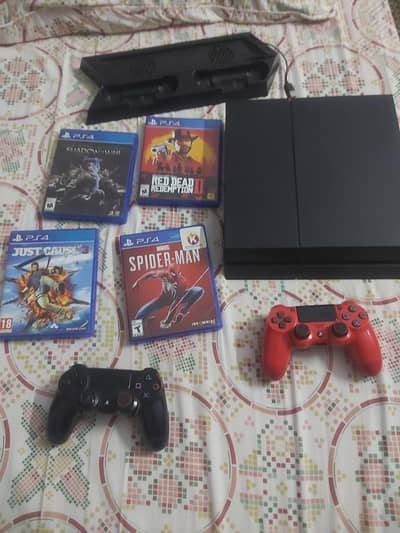 Ps4 1tb with controllers & games