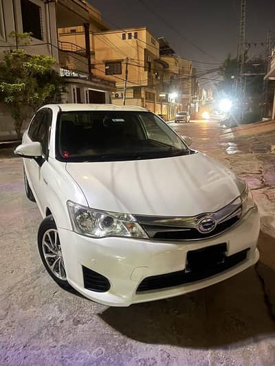 Toyota Corolla Axio 2014