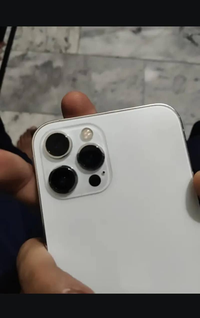 Apple iPhone 12 Pro Max 7