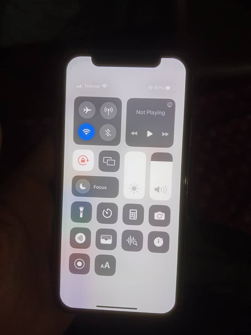 Apple iPhone X 4