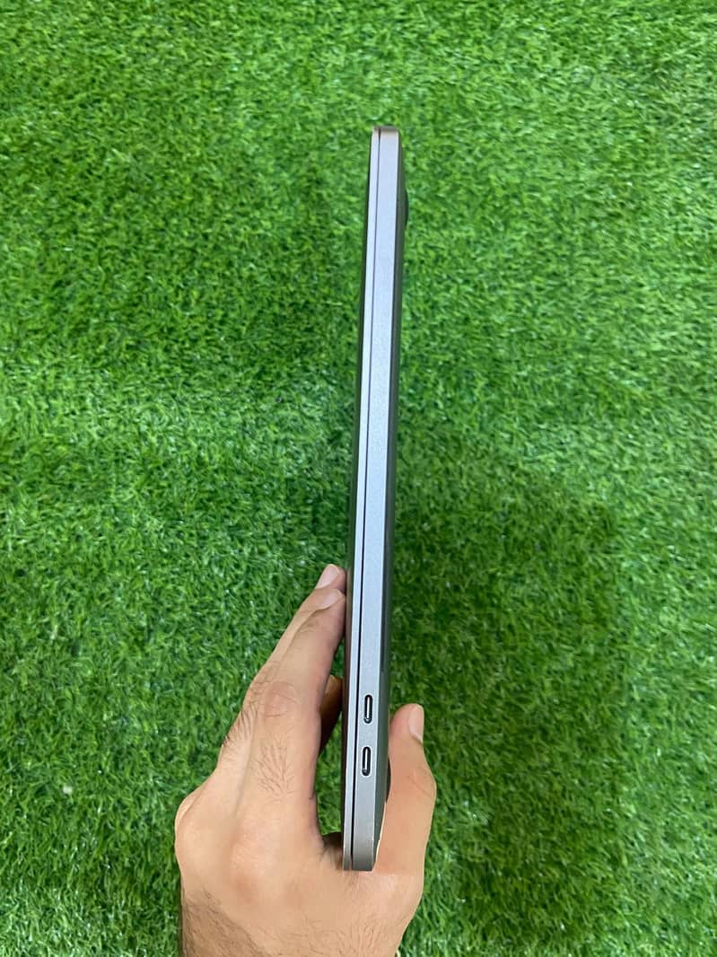 MacBook Pro 2