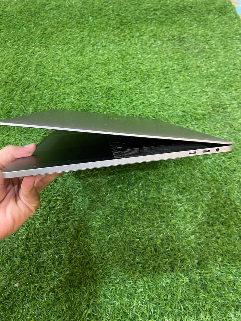 MacBook Pro 5
