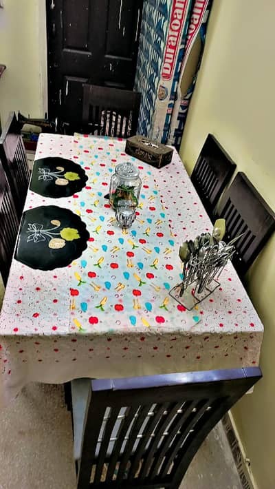 Dinning table 6 men for sale
