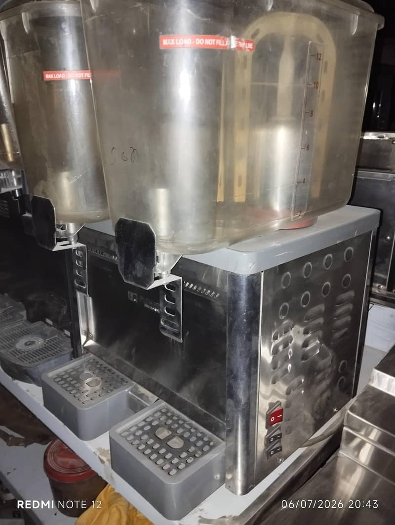 juice dispenser 2